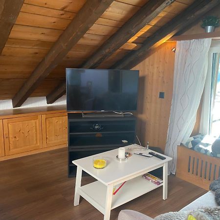 Dachwohnung In Der Mitte Von Laax-Dorf Exterior photo